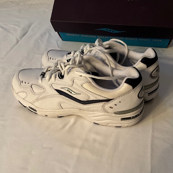 NIB SAUCONY Grid Motion 4 Leather Sneakers Size 10 White/Navy - Picture 3 of 13